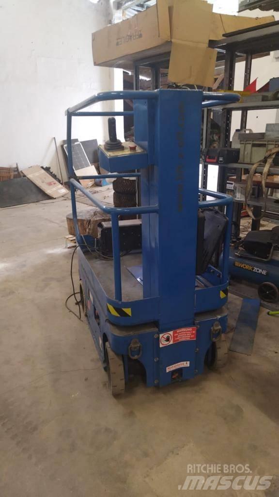 UpRight TM12 Schaarhoogwerkers