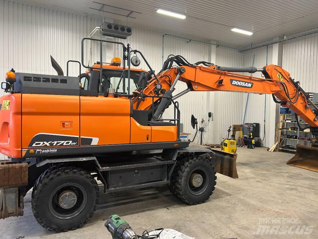 Doosan DX170W-5 Wielgraafmachines