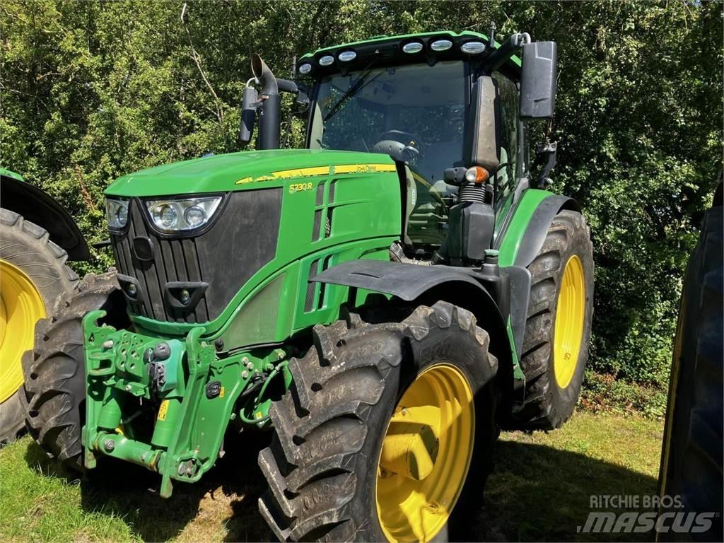 John Deere 6230R Tractoren