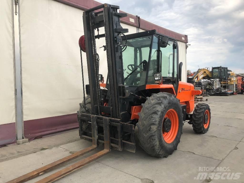 JCB 930-4 Vorkheftruck voor zwaar terrein