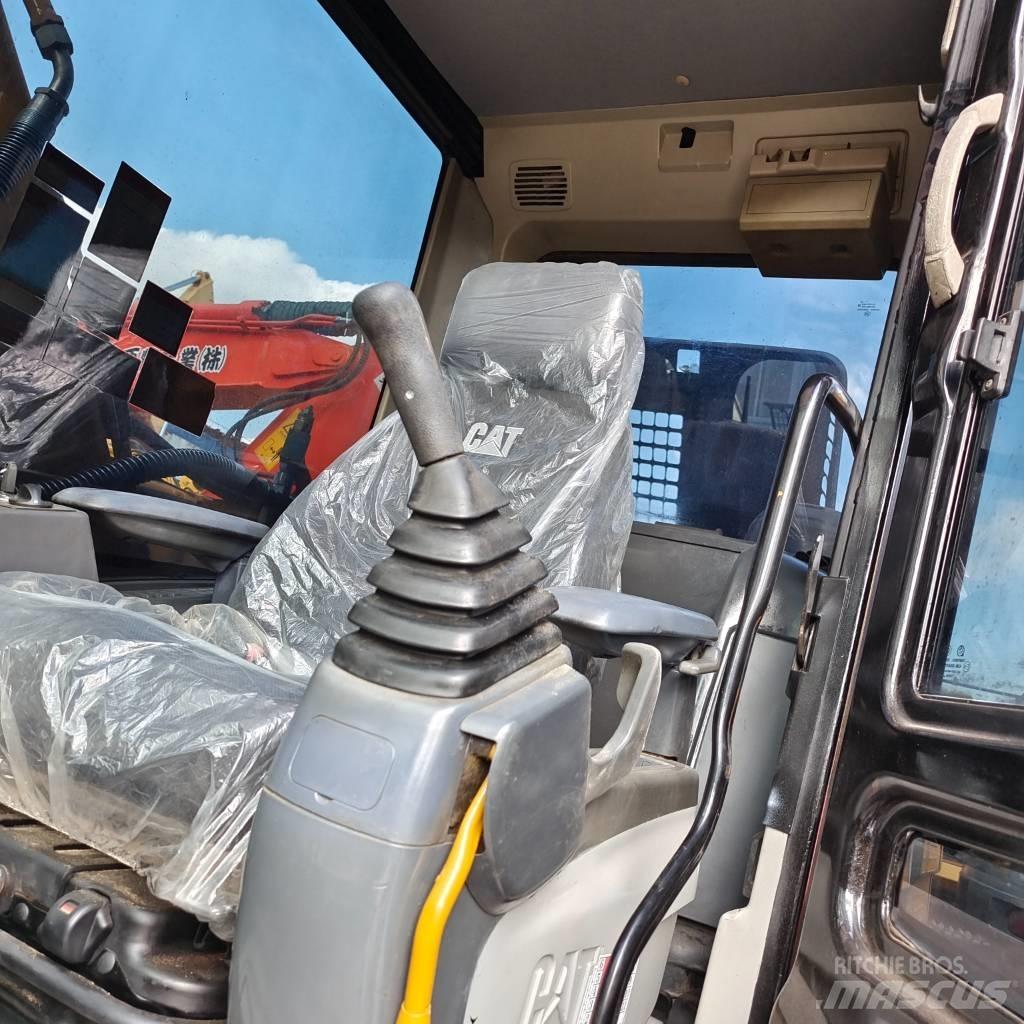 CAT 320 D Rupsgraafmachines