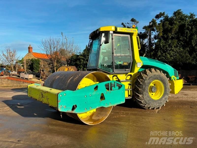 Ammann ASC 110 Trilrolwalsen