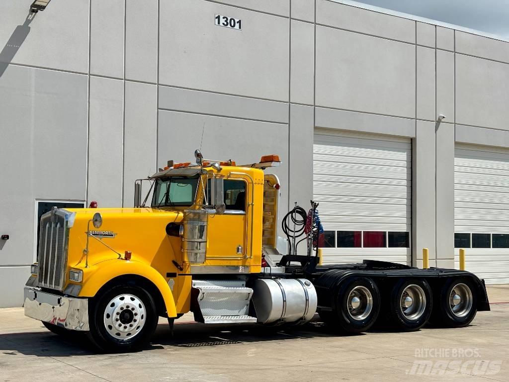 Kenworth W 900 Trekkers