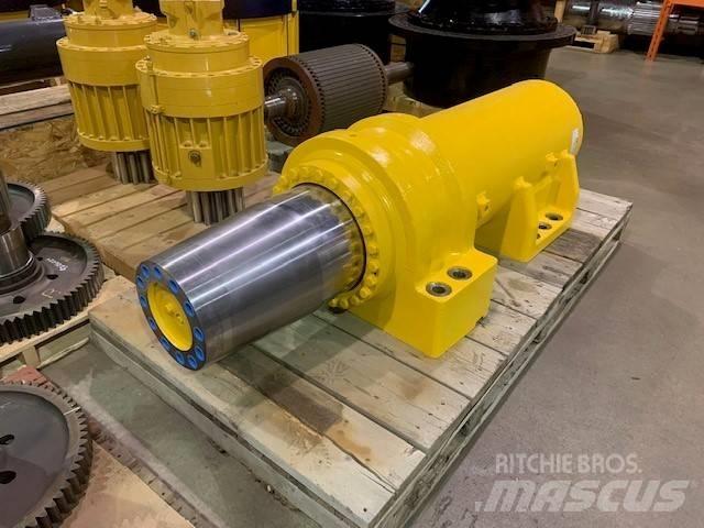Komatsu 830 E Knik dumptrucks