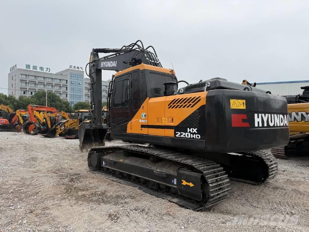 Hyundai HX 220 Rupsgraafmachines