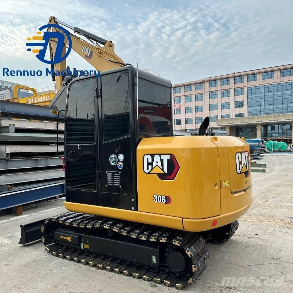 CAT 306E with rubber Minigraafmachines < 7t