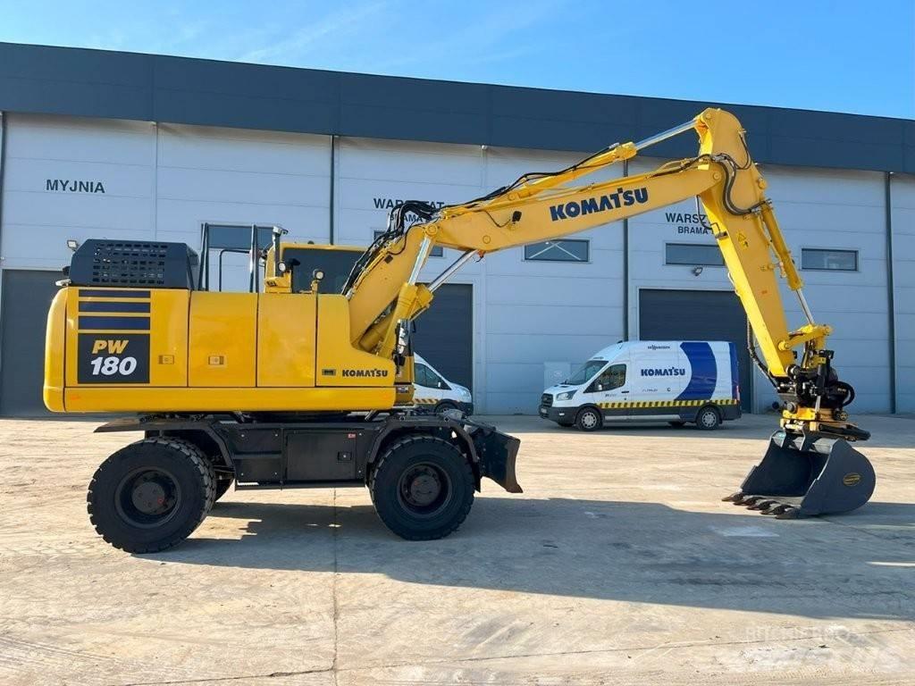 Komatsu PW 180-11 Wielgraafmachines