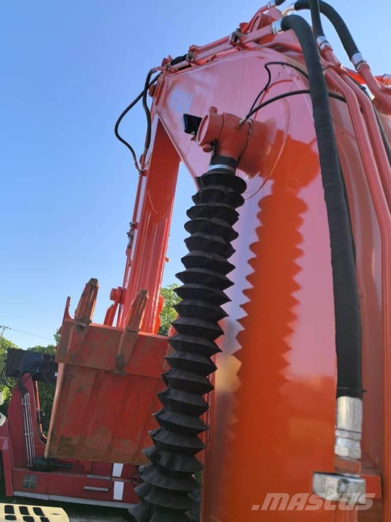 Hitachi ZX 240 HG Rupsgraafmachines