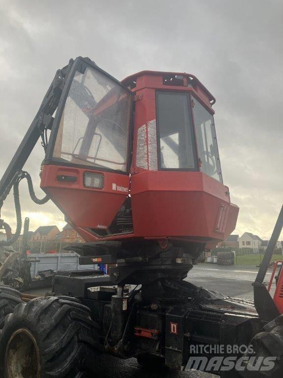 Komatsu 931 Harvesters
