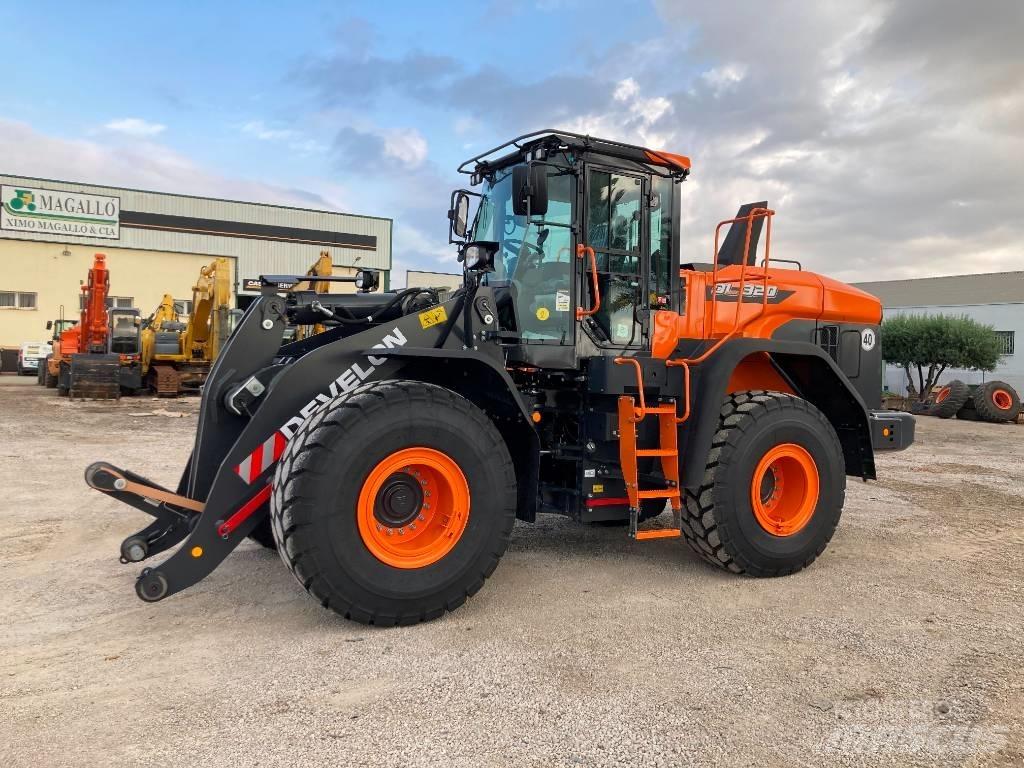 Develon DL 320-7 Wielladers