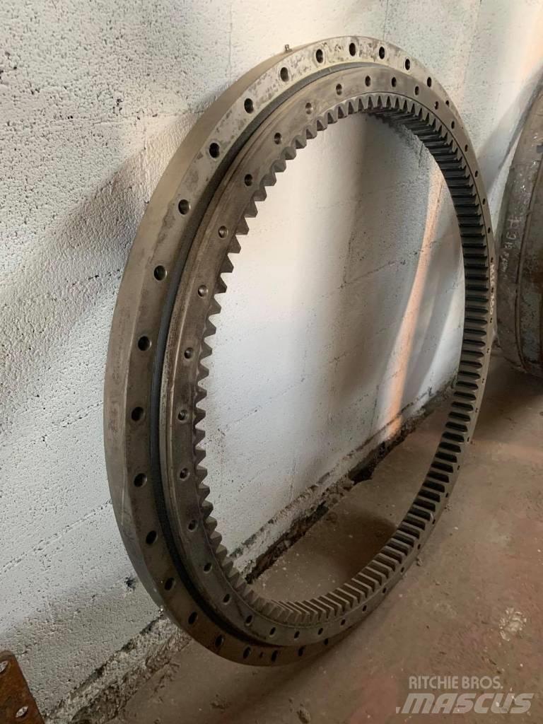 Liebherr 902 Chassis en ophanging