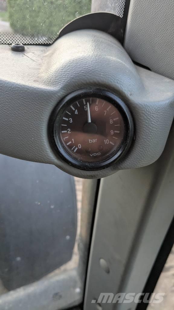 CLAAS Ares 697 ATZ Tractoren