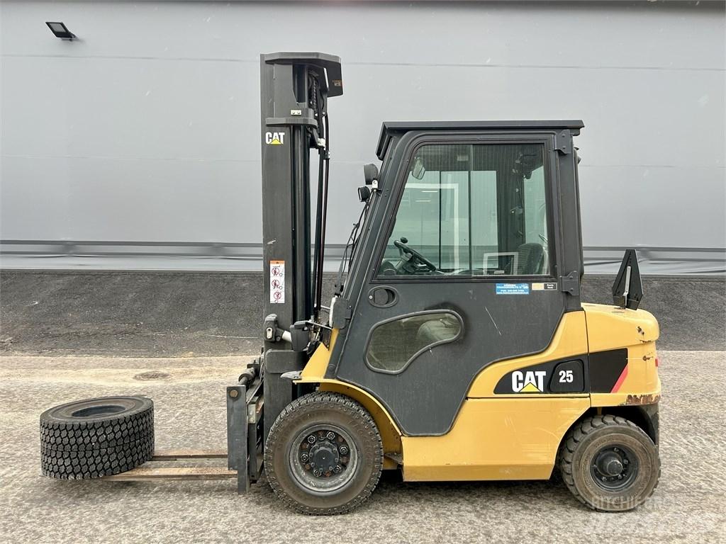 CAT DP 25 NT Diesel heftrucks