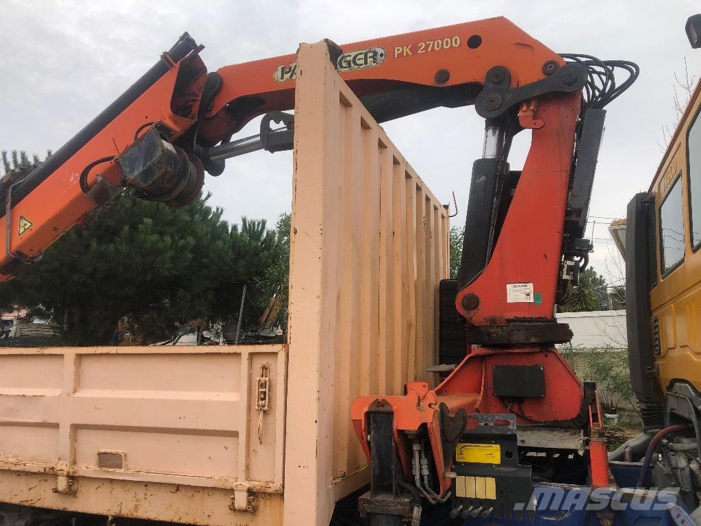 Iveco Euro trailer Vlakke laadvloer met kraan