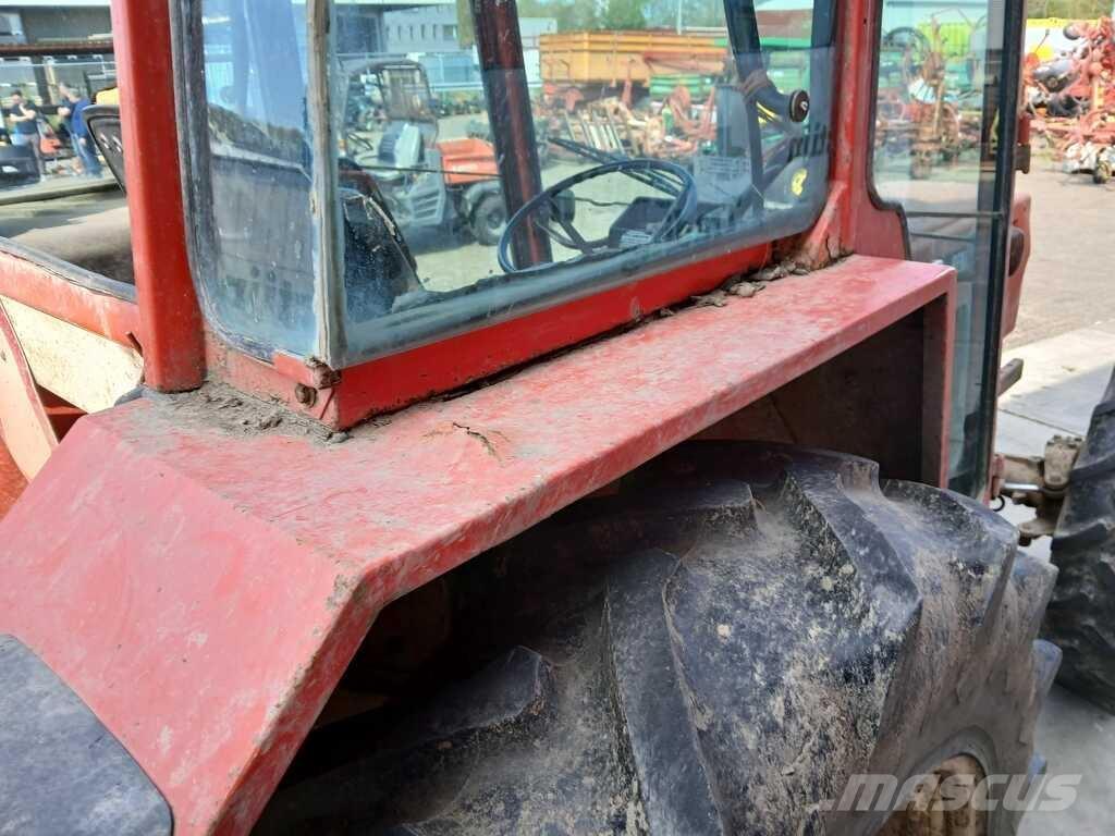 Renault 781-4 Tractoren