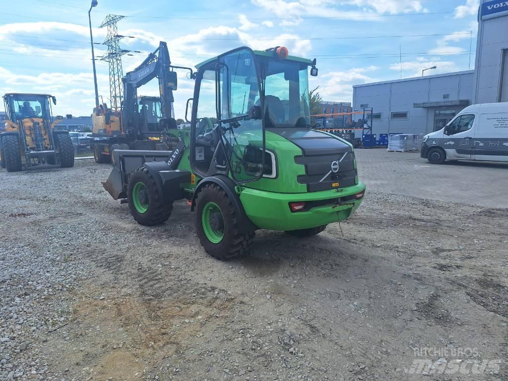 Volvo JL25H ELECTRIC Wielladers