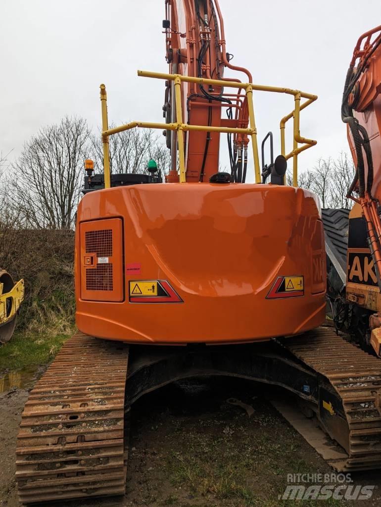 Hitachi ZX225US-7 Rupsgraafmachines