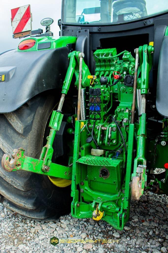 John Deere 6250 R Tractoren
