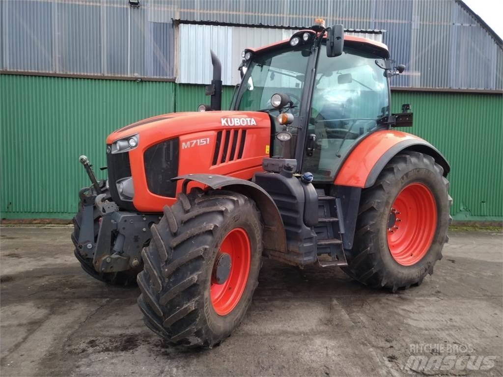Kubota M7151 Tractoren