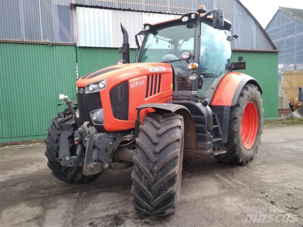 Kubota M7151 Tractoren