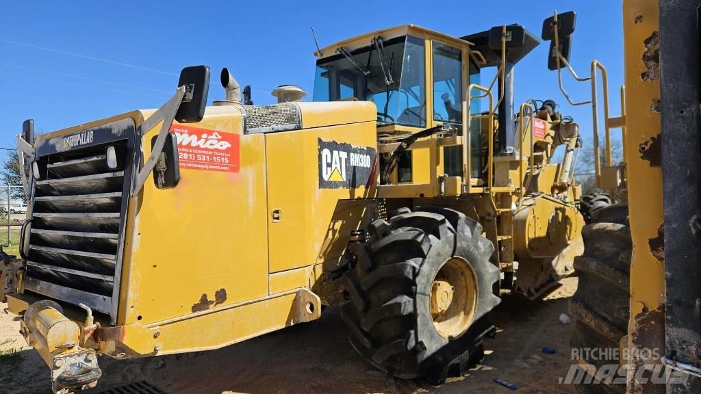 CAT RM 300 Asfalt recyclers
