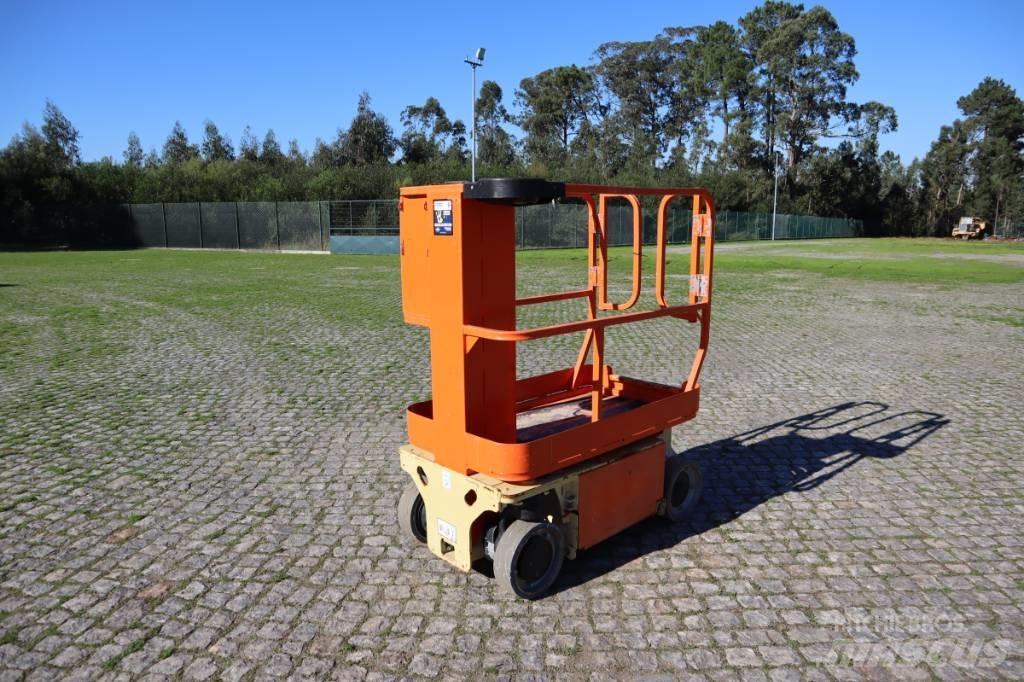 JLG 1230 ES Personenliften en invalideliften