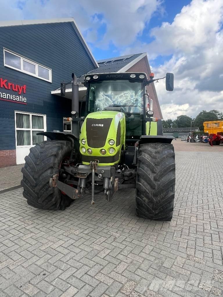 CLAAS Arion 640 Cis Tractoren