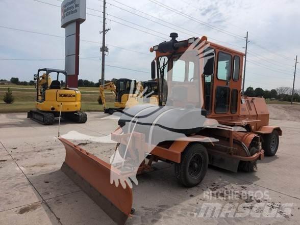Broce RCT350 Veegmachines