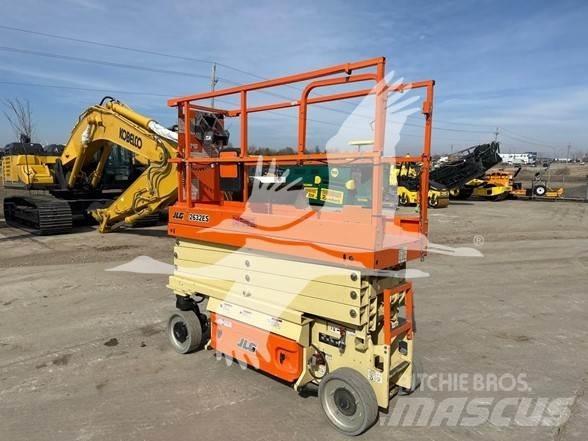 JLG 2632ES Schaarhoogwerkers