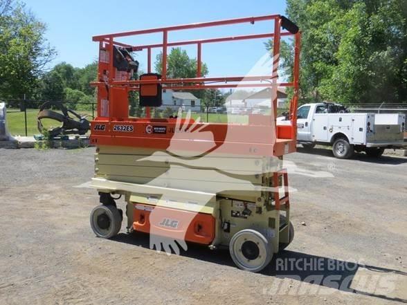 JLG 2632ES Schaarhoogwerkers