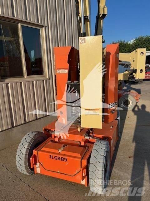 JLG E300AJP Knikarmhoogwerkers