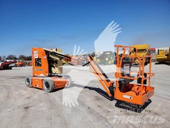 JLG E300AJP Knikarmhoogwerkers
