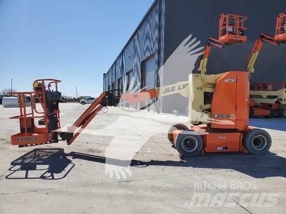 JLG E300AJP Knikarmhoogwerkers