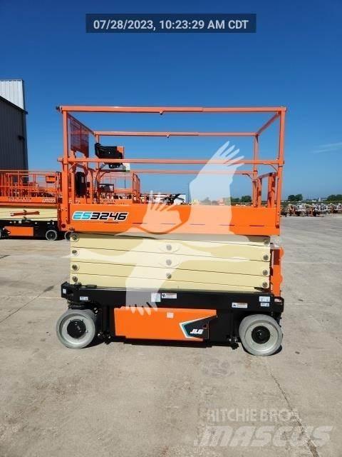 JLG ES3246 Schaarhoogwerkers