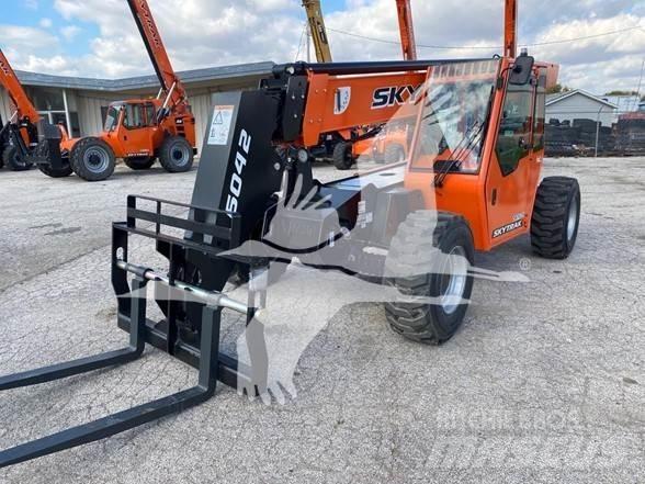 SkyTrak 6042 Verreikers