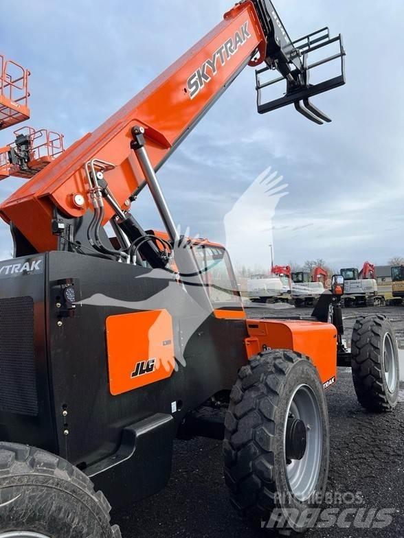SkyTrak 8042 Verreikers