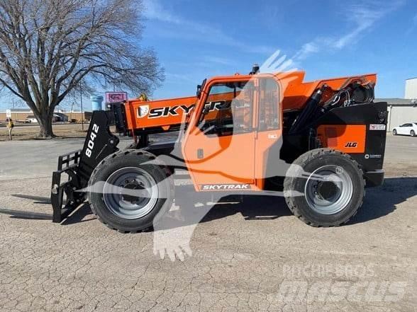 SkyTrak 8042 Verreikers