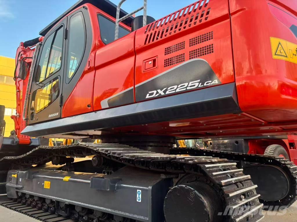 Doosan DX 225 LC Rupsgraafmachines
