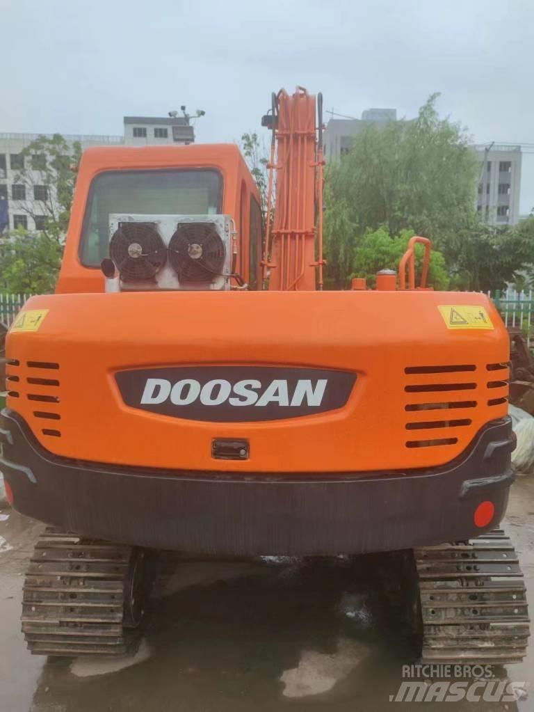 Doosan DH 80 Rupsgraafmachines