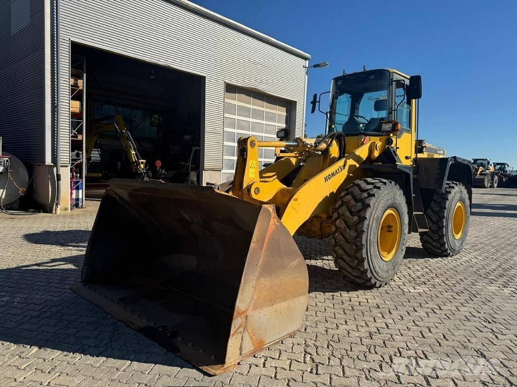Komatsu WA 320-3H Wielladers