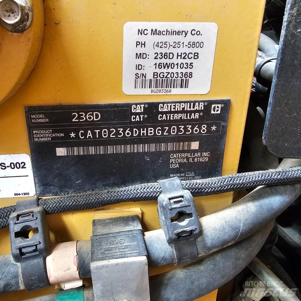 CAT 236D Schrankladers