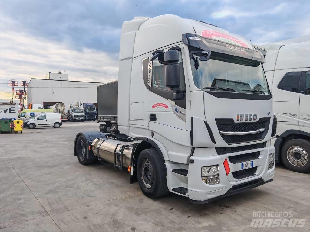 Iveco STRALIS 400 NP Trekkers