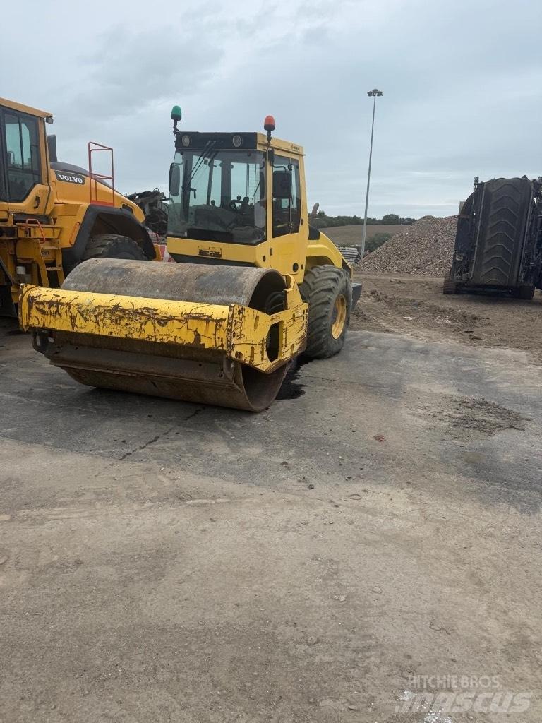 Bomag BW 213 D H-4 Trilrolwalsen