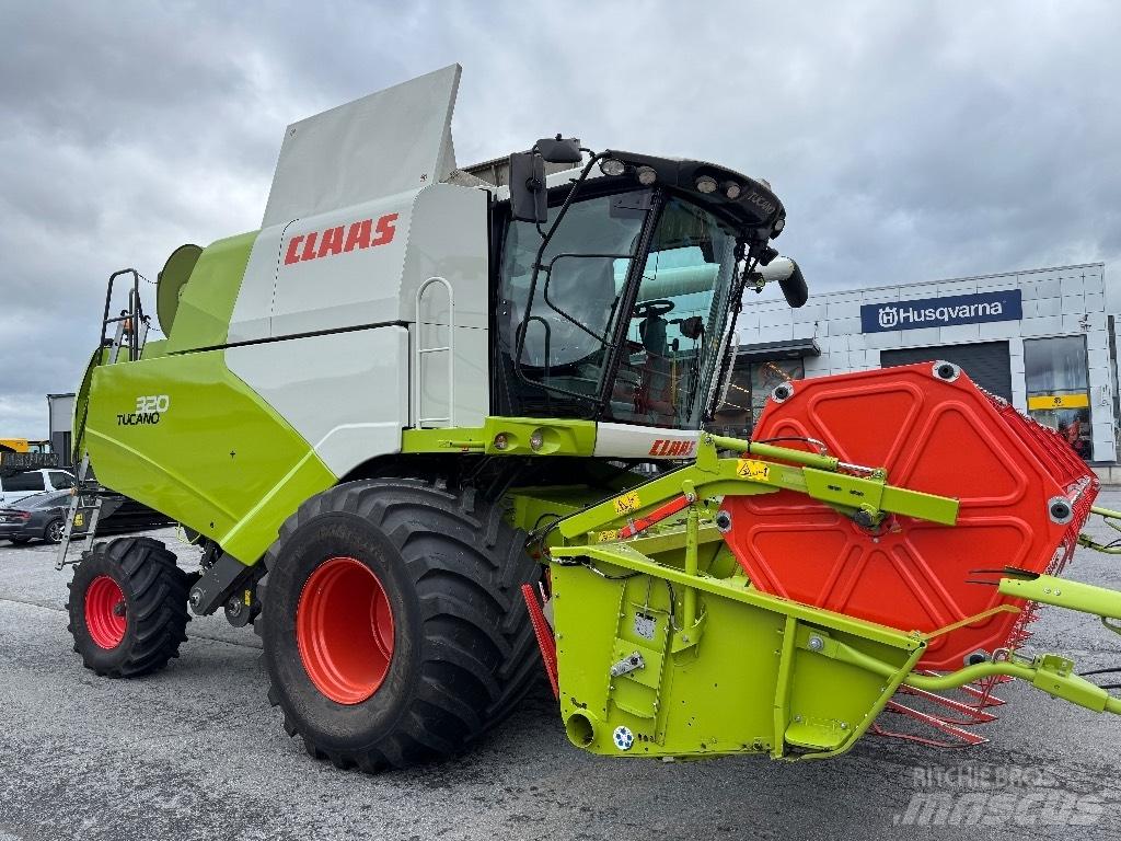 CLAAS Tucano 320 Maaidorsmachines