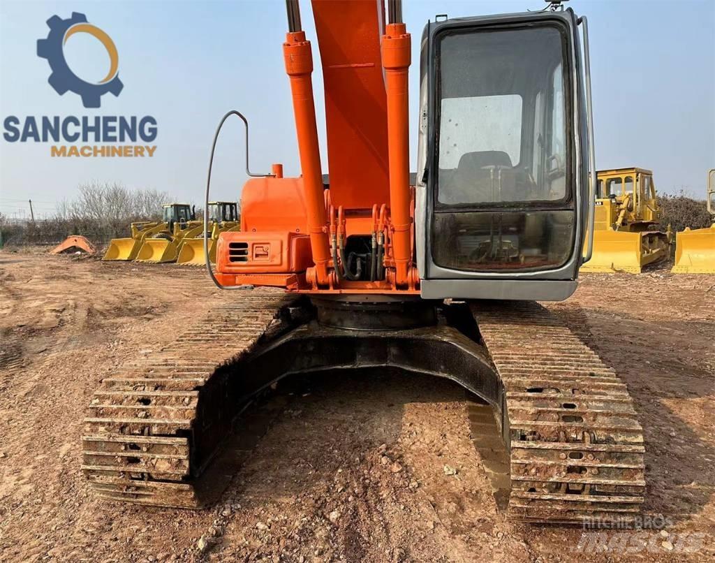 Hitachi EX 200 Rupsgraafmachines