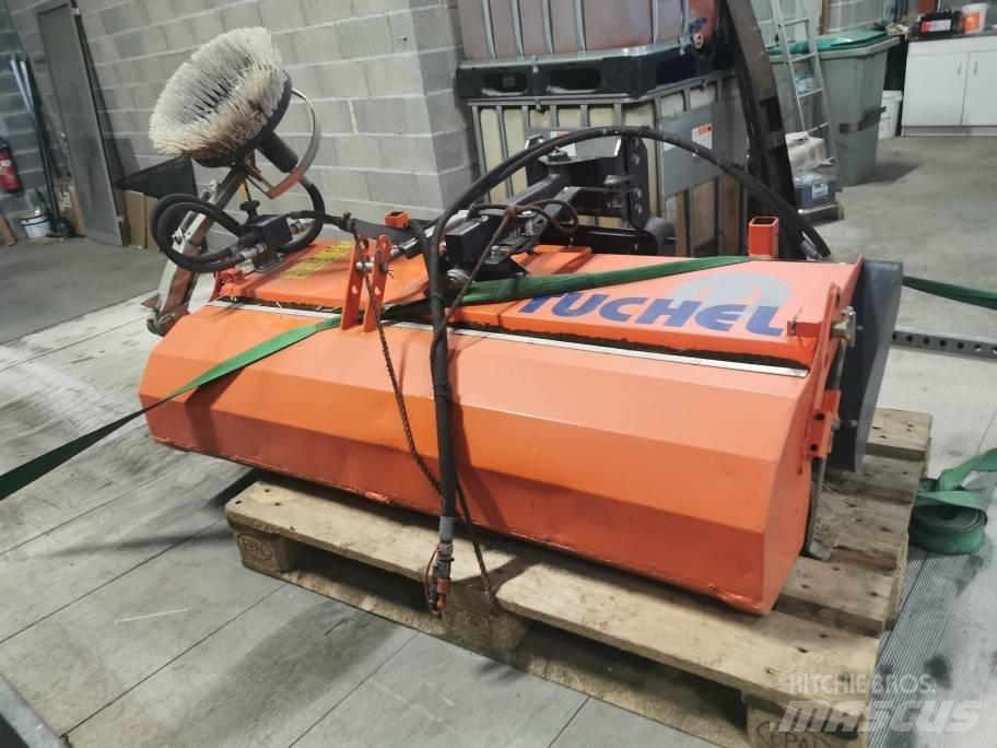 Tuchel Simplex 135HD Veegmachines