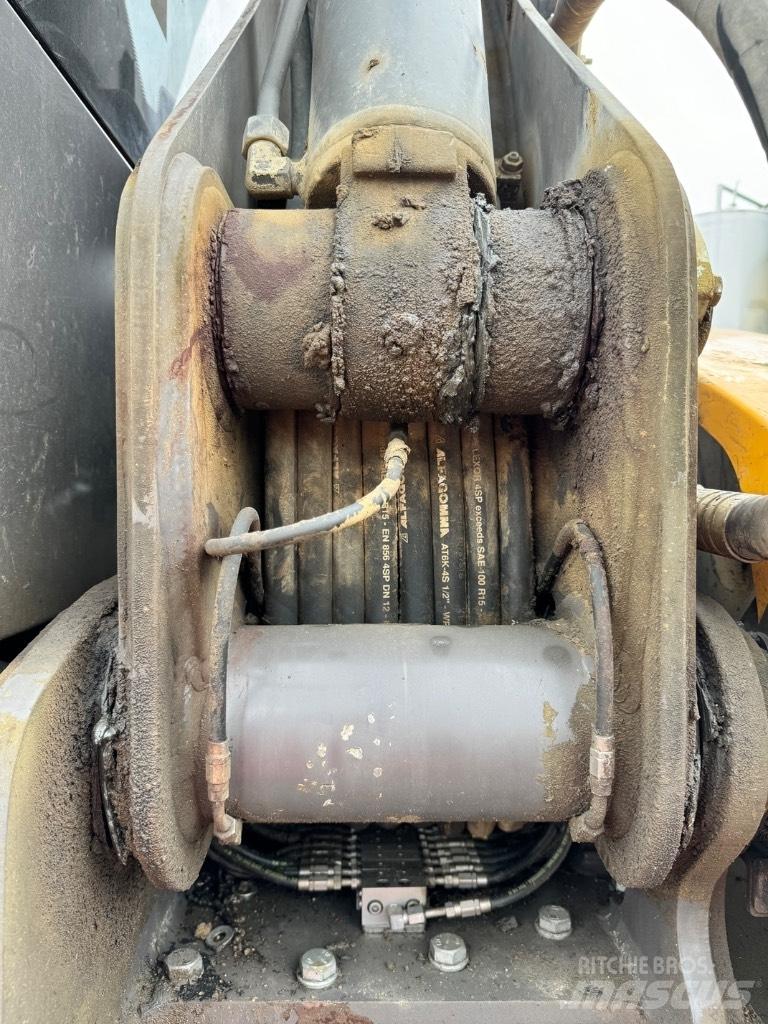 Mecalac 12 MTX Wielgraafmachines