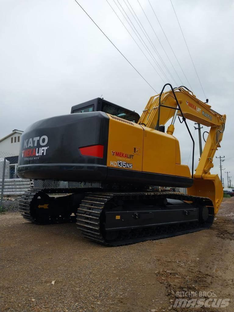 Kato 135 NS Rupsgraafmachines