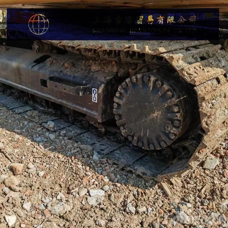 CAT 323 D Rupsgraafmachines