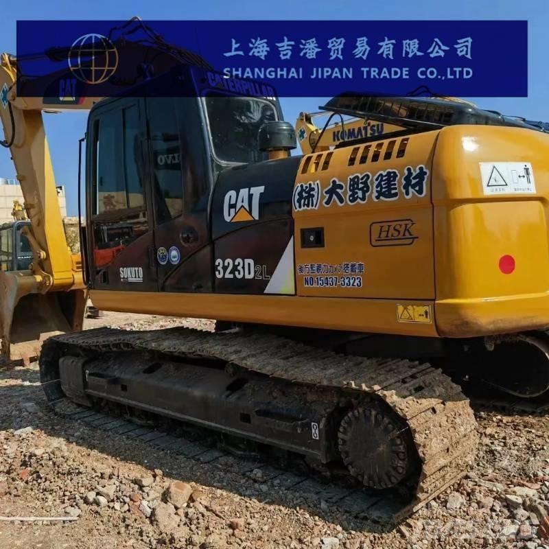 CAT 323 D Rupsgraafmachines